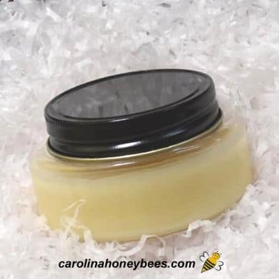 picture of bees wax lotion recipe in jar