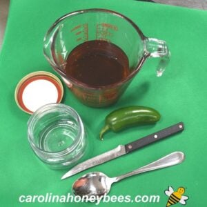 materials to make hot jalapeno honey